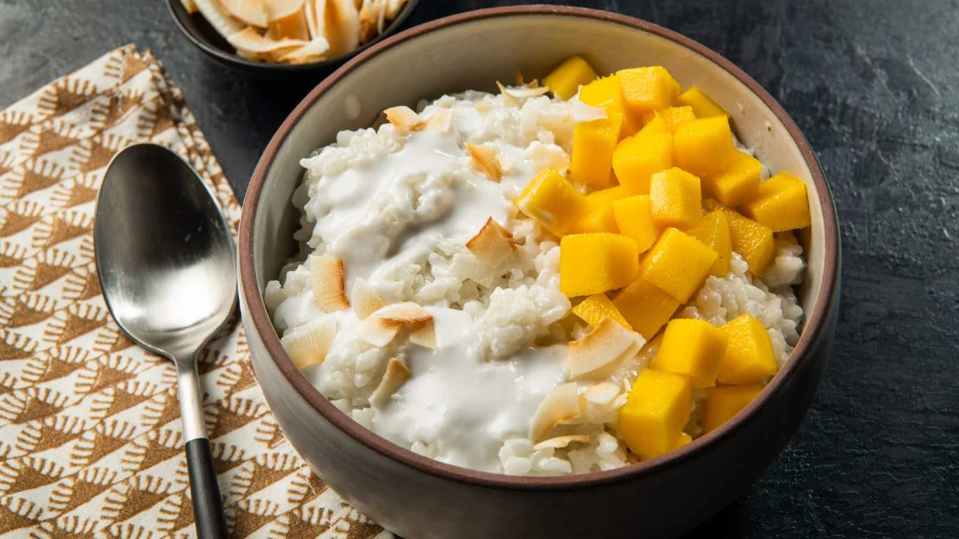 Coconut Sticky Rice with Mango